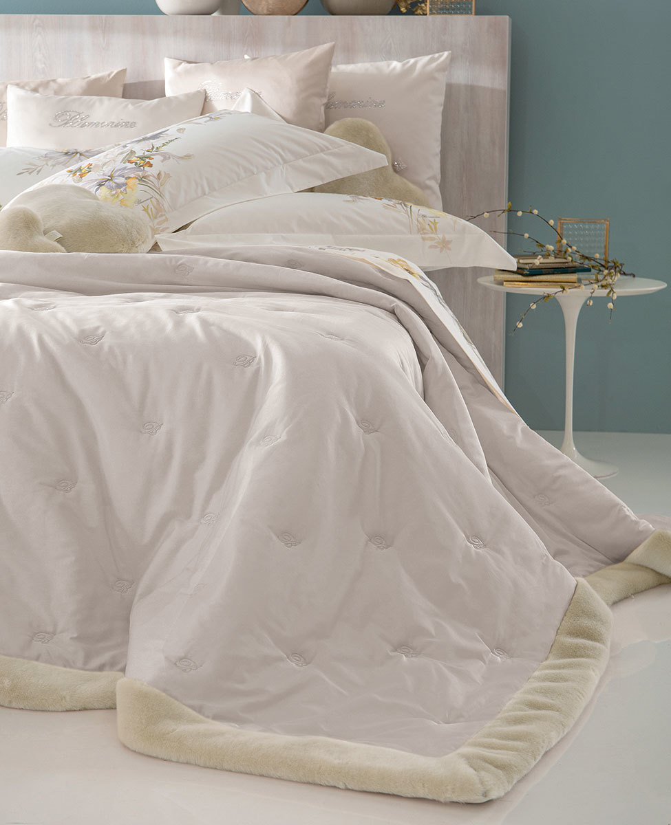 Bedspread Eden with faux fur borders
