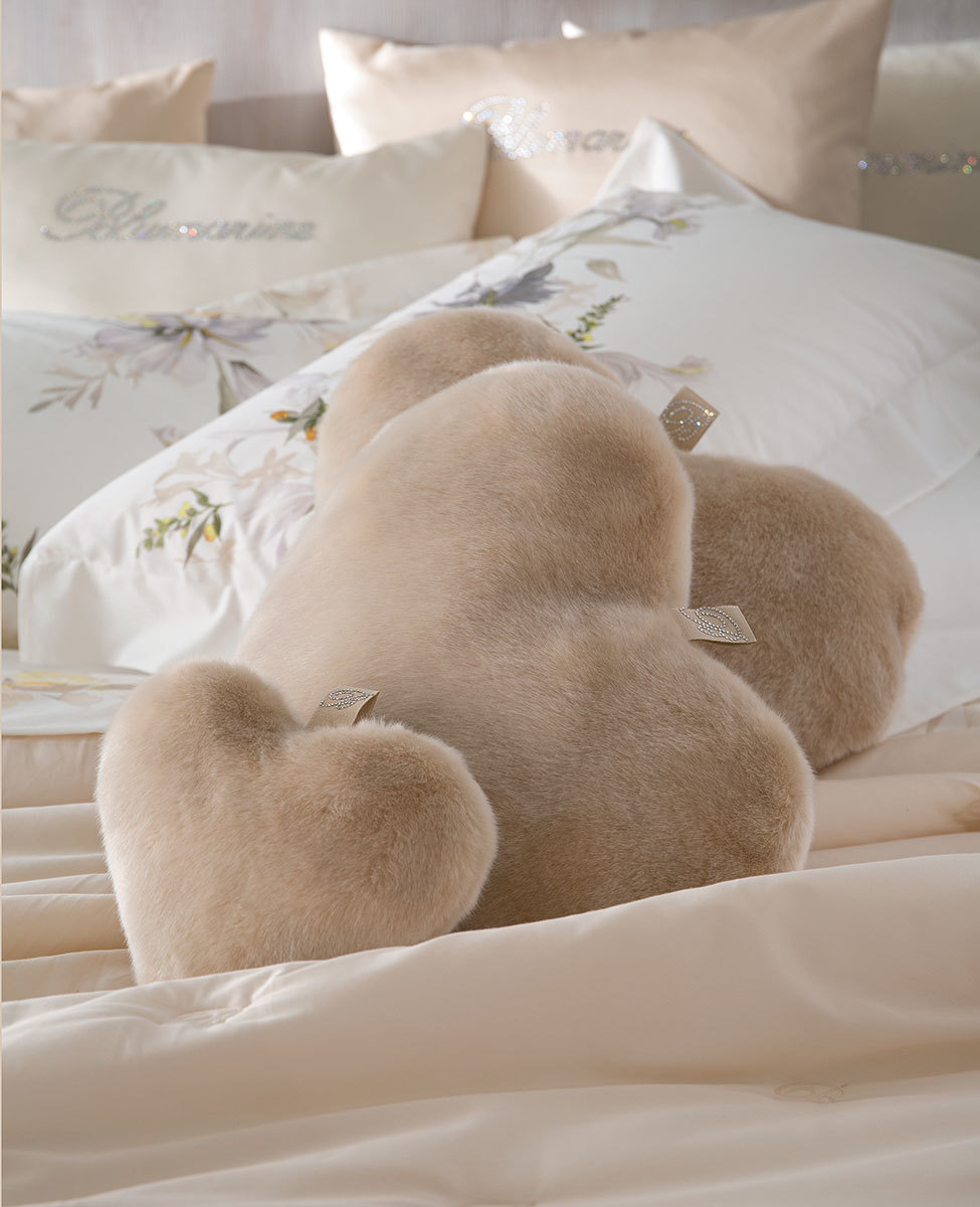 Small heart cushion Eden