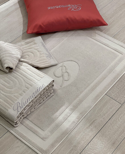 BATHMAT MONOGRAM