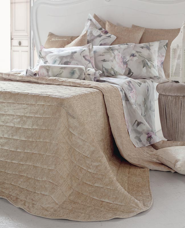 Bedspread Teatrale for double bed
