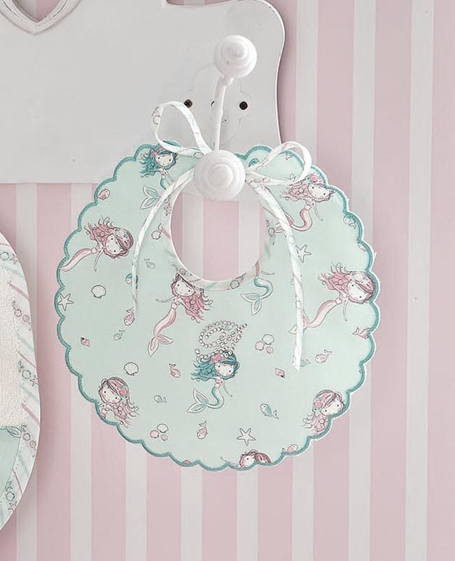 Newborn bib Coralli