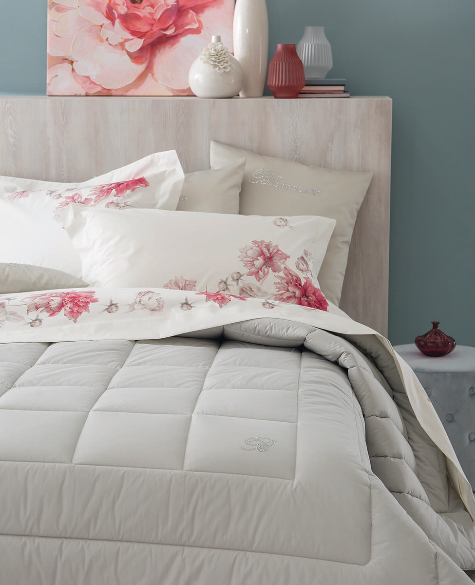 Comforter Blu Valentina queen bed